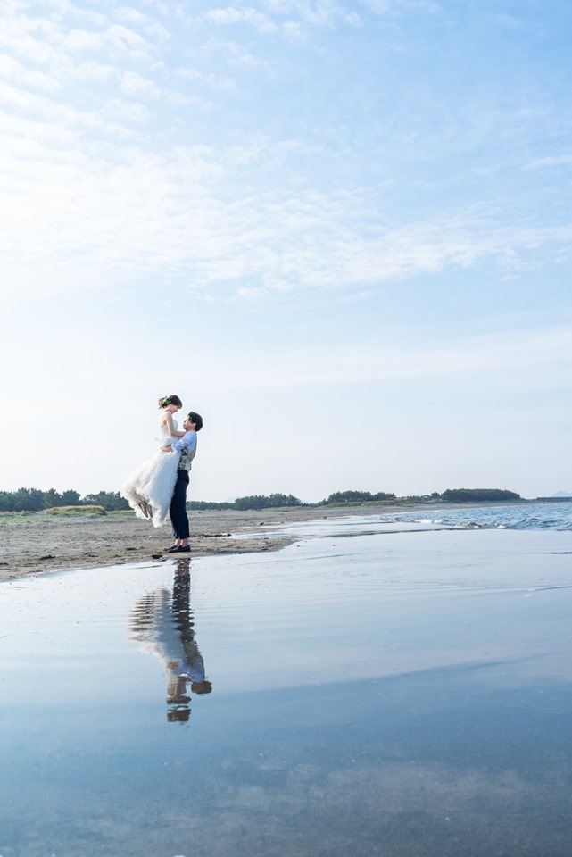 フォトウェディングを春秋の海でとるなら プロカメラマンがメリット デメリットを徹底解説 結婚写真 フォトウェディング 徳島