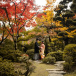 徳島の瑞巌寺でウェディングフォトを撮影する新郎新婦