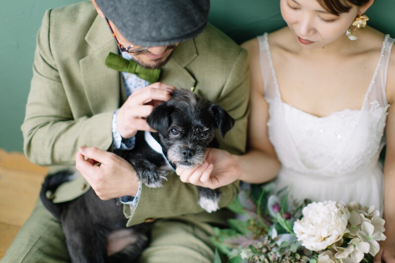 新郎新婦様とわんちゃんのフォトウェディング